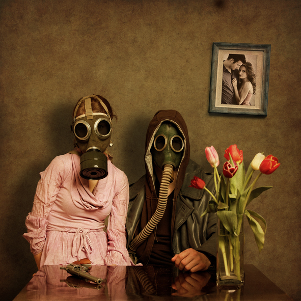 Unmasking Love Bombing: How to Spot Narcissists and Safeguard Against Toxic Relationships